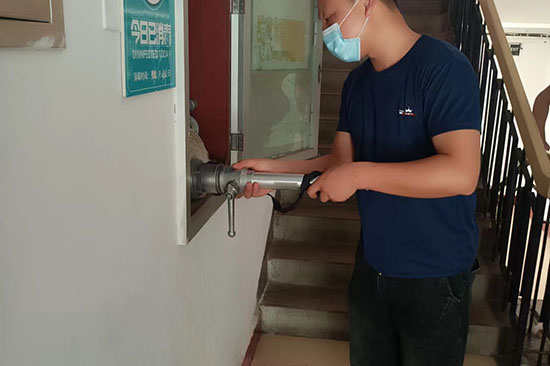 北京通州某中學(xué)做消電檢測(cè)